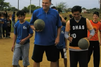 projeto-que-oscar-schmidt-viabilizou-vence-torneio-escolar-nacional