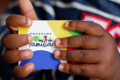 caixa-paga-bolsa-familia-a-beneficiarios-com-nis-de-final-3