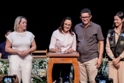 governadora-mailza-autoriza-construcao-de-210-unidades-habitacionais-em-tres-municipios-do-jurua