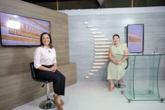 em-cruzeiro-do-sul,-governadora-mailza-concede-entrevista-a-tv-jurua-e-destaca-planejamento-e-acoes-do-governo