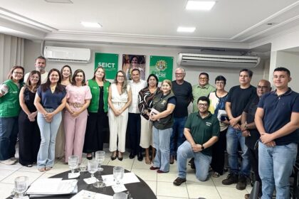governo-articula-regularizacao-da-cadeia-do-acai-e-transferencia-de-tecnologia-para-produtores-do-jurua