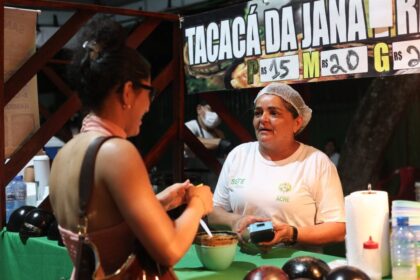 festa-do-trabalhador-reune-publico-em-frente-ao-palacio-rio-branco-com-show-e-geracao-de-renda-para-comerciantes-locais