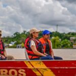 governadora-mailza-vistoria-areas-alagadas-e-reafirma-compromisso-durante-visita-a-abrigo-de-familias-indigenas-em-cruzeiro-do-sul