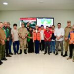 em-cruzeiro-do-sul,-governadora-mailza-visita-sala-de-monitoramento-do-rio-jurua-e-acompanha-dados-sobre-os-desabrigados