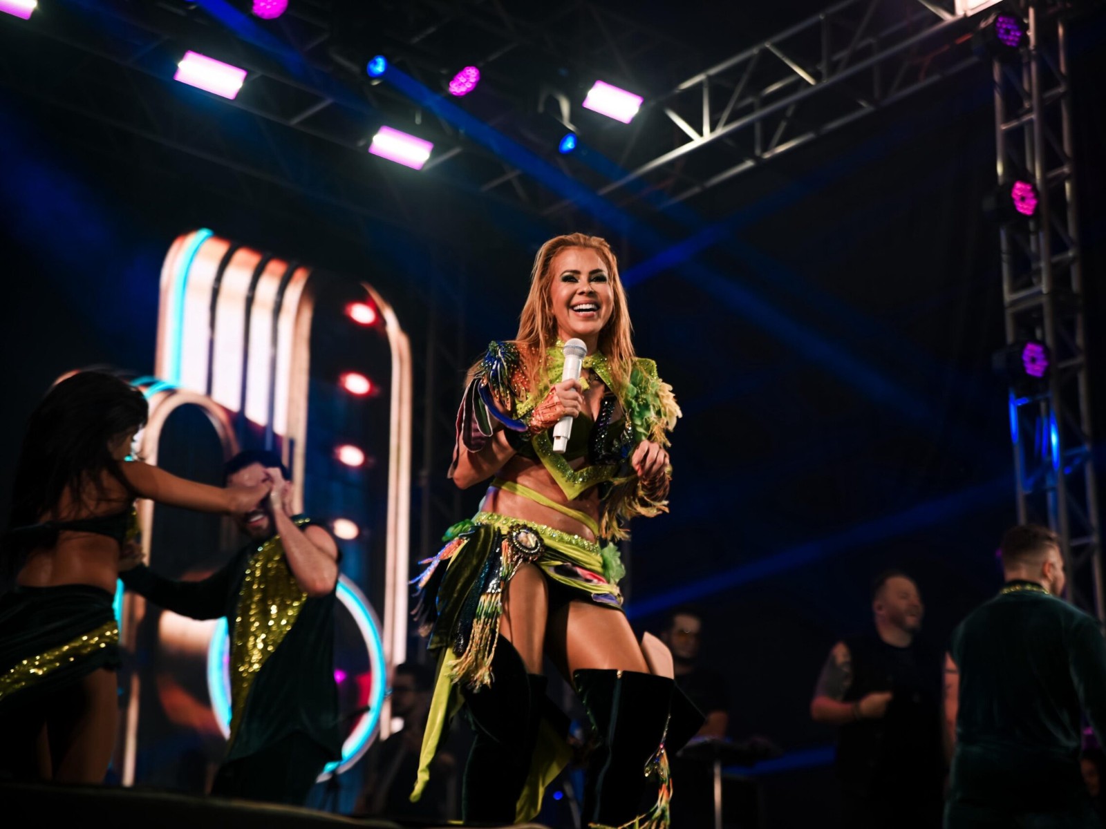 dancar,-curtir,-ficar-de-boa:-joelma-faz-segundo-show-nesta-sexta-feira-(1o)-no-interior-do-acre