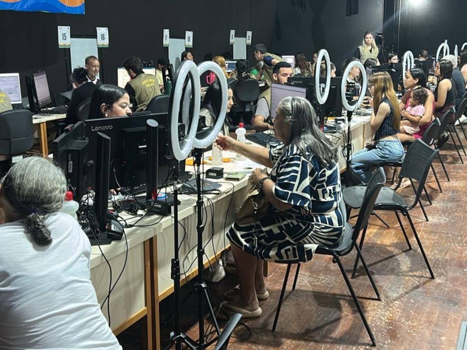 mutirao-do-tre-ja-atendeu-mais-de-5-mil-pessoas-no-ac;-prazo-para-regularizacao-vai-ate-a-quarta-feira-(6)