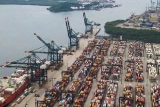 balanca-comercial-tem-superavit-recorde-para-meses-de-abril