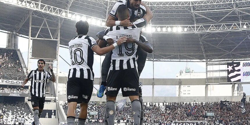 botafogo-vence-corinthians-pelo-brasileirao-com-tres-de-arthur-cabral