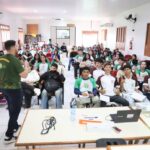 estudantes-do-ensino-medio-celebram-presenca-do-programa-pre-enem-legal-em-placido-de-castro