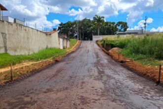 governo-do-acre-prepara-obra-de-pavimentacao-em-tijolos-macicos-na-rua-luxemburgo,-em-rio-branco