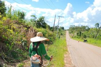 deracre-intensifica-rocagem-nas-rodovias-ac-40,-ac-445-e-ac-10-durante-a-operacao-verao