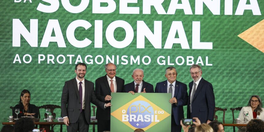 brasil-nao-abaixa-a-cabeca,-diz-durigan-ao-defender-soberania-e-pix