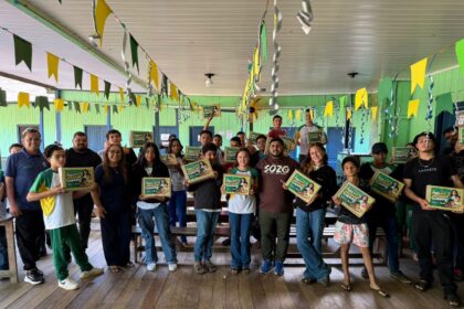 educacao-do-acre-realiza-a-entrega-de-kits-escolares-para-alunos-da-escola-santa-fe,-em-porto-acre