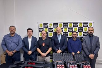 viatura-adaptada-para-caes-farejadores-e-novas-armas-reforcam-estrutura-da-policia-civil