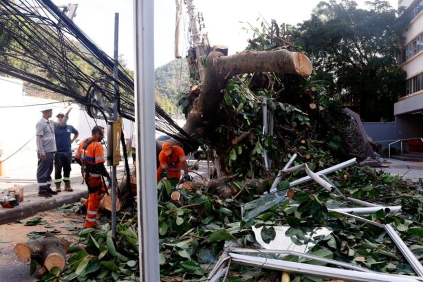 mais-de-26-mil-imoveis-seguem-sem-energia-no-estado-do-rio
