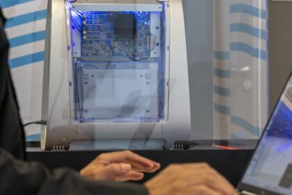 novo-computador-quantico-educacional-passa-a-ser-usado-no-senai
