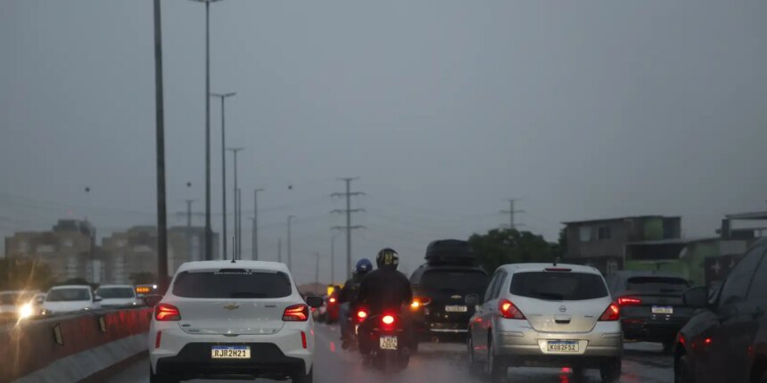 ciclone-e-frente-fria-deixam-centro-sul-em-alerta-para-tempestade