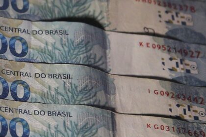 contas-publicas-tem-deficit-de-r$-10-bilhoes-em-agosto
