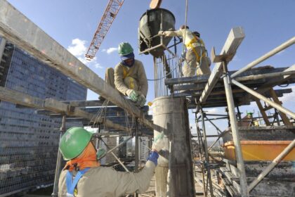 brasil-cria-165,8-mil-postos-de-trabalho-em-agosto,-aponta-caged