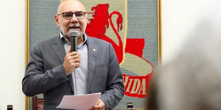 reitor-da-ufpe-estima-prejuizo-de-incendio-em-cerca-r$-100-milhoes