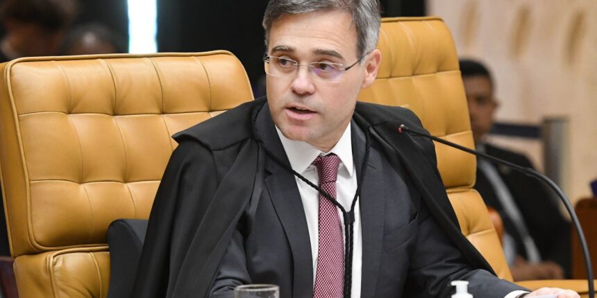 mendonca-determina-remocao-de-video-de-deputados-contrarios-a-flavio