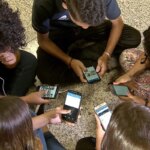 pesquisa-mostra-que-82%-sao-contra-criancas-de-ate-3-anos-com-celular
