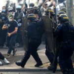 adolescentes-franceses-fazem-mais-um-dia-de-protestos-sobre-escolas