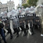 ajuste-de-milei-reduz-numero-de-novos-aposentados-em-53%-na-argentina