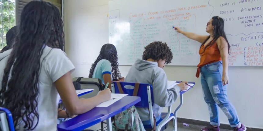 flavio-quer-escolas-militares;-lula-propoe-ampliar-educacao-integral