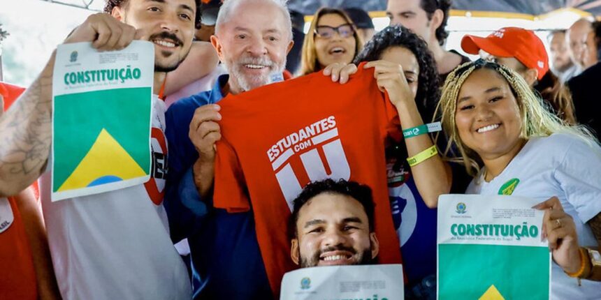 lula-garante-versao-universitaria-do-pe-de-meia-caso-seja-reeleito