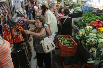 cortes-em-auxilios-sociais-podem-gerar-retracao-em-cidades-do-interior
