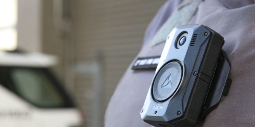policiais-do-rj-devem-ter-novas-cameras-corporais-em-marco-de-2027