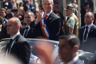 em-meio-a-ajuste-fiscal,-chile-tem-queda-do-pib-e-desemprego-em-alta