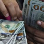 dolar-cai-quase-1%,-e-ibovespa-recua-apos-tombo-eleitoral
